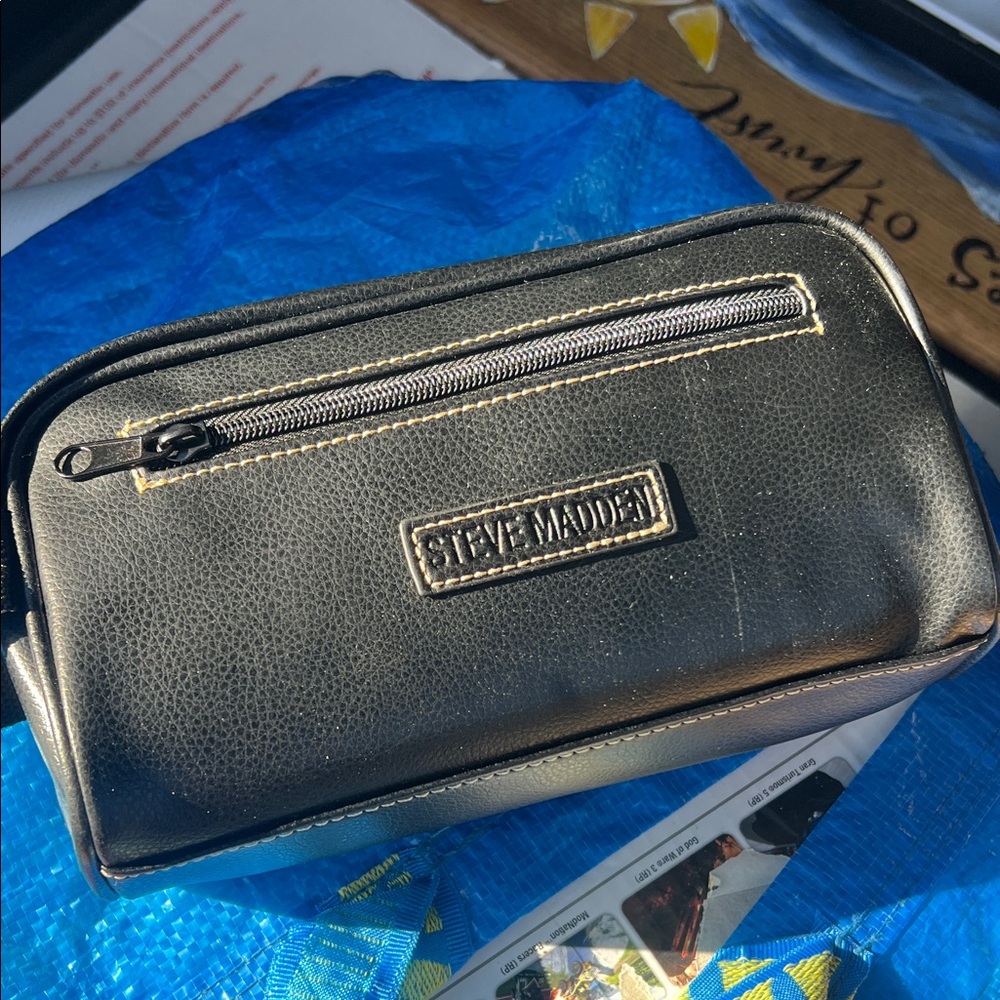 Steve Madden Black Toiletry Bag